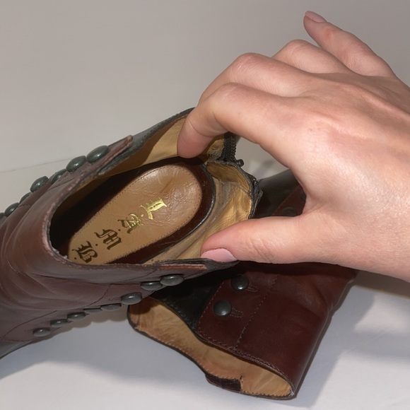 L. A. M. B. high heel ankle boots Size 8M In Excellent Condition - Picture 10 of 12